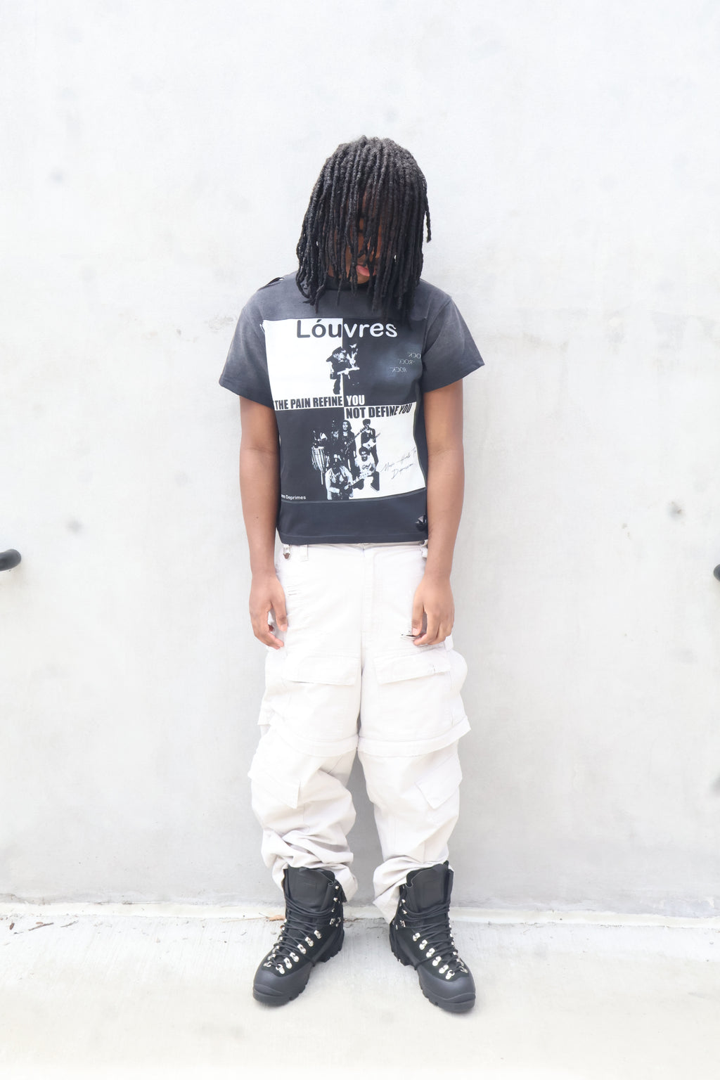 MUSIC HEALS DEPRESSION BLACK TEE